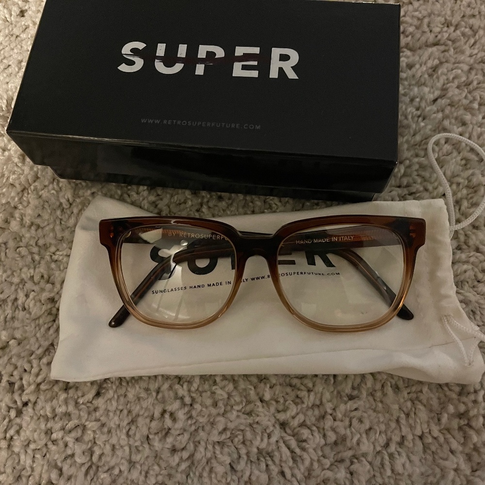 RETROSUPERFUTURE CLASSIC EYEWEAR.